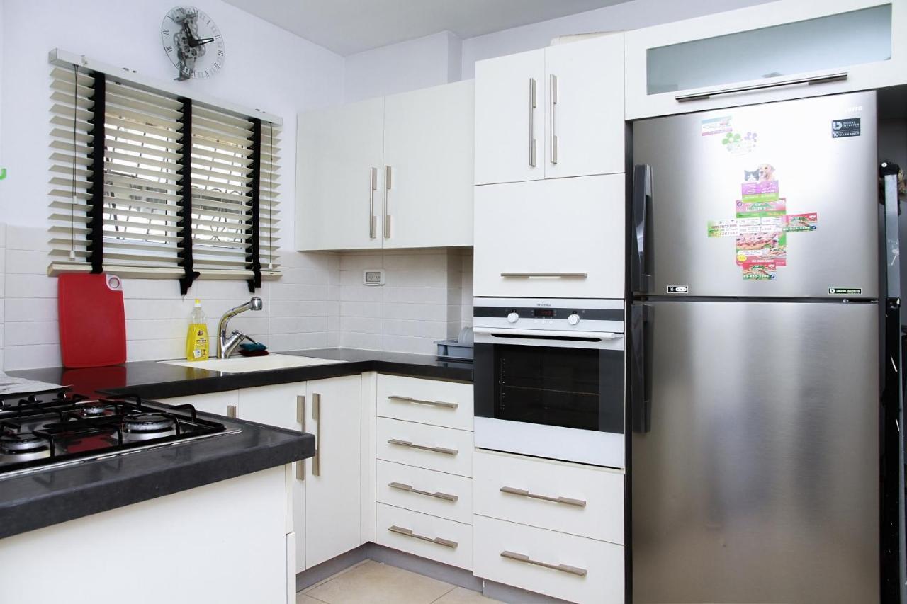 Isramax Tchernikhovski Apartment Bat Yam Exterior foto